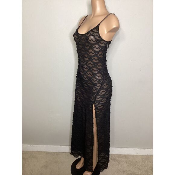 New. WILDFOX black eyelash maxi coverup. L but RUNS SMALL. retails $136 - Picture 7 of 12